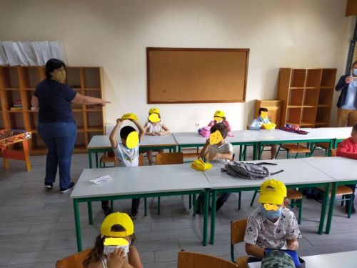 Entrega de material escolar aos alunos do 1º Ano